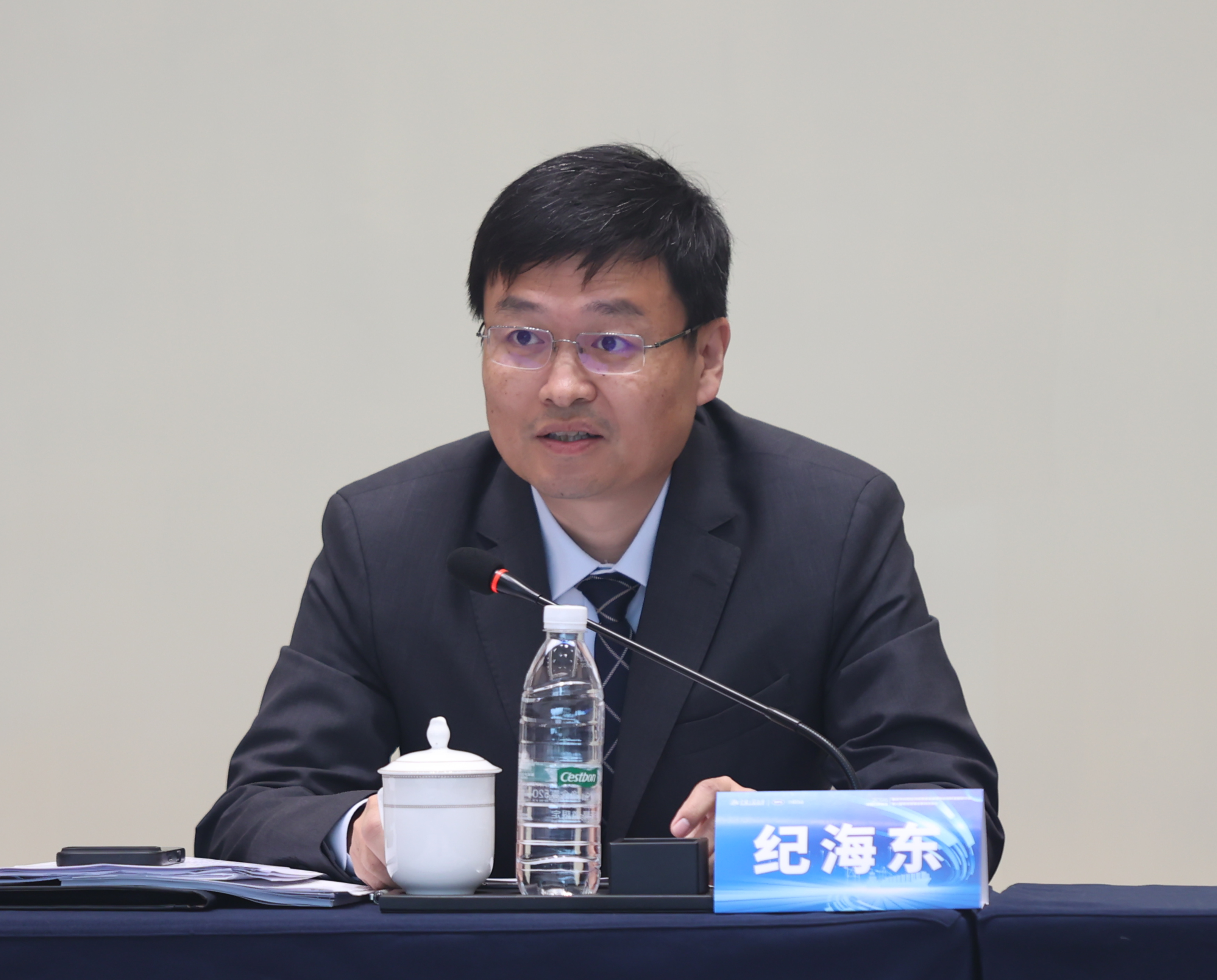 纪海东2.jpg